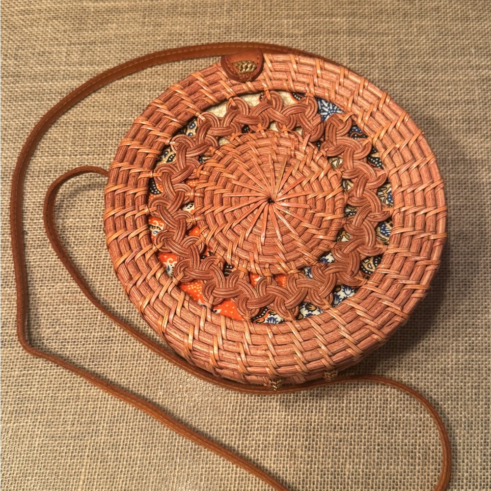 NWOT Handcrafted Tan Woven Women Bag